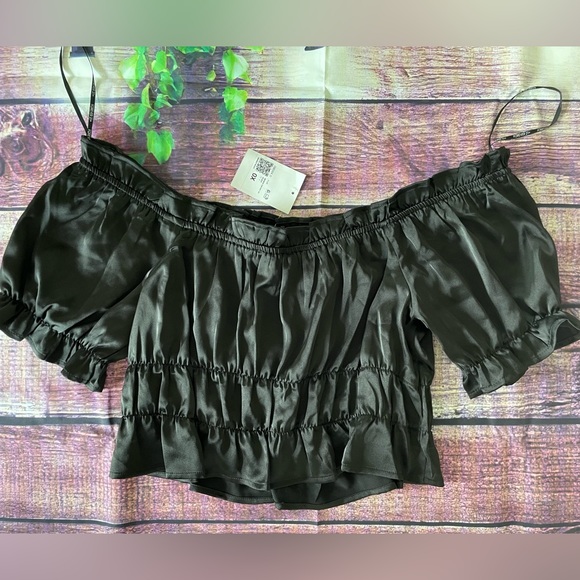 Forever 21 Top - Picture 3 of 6